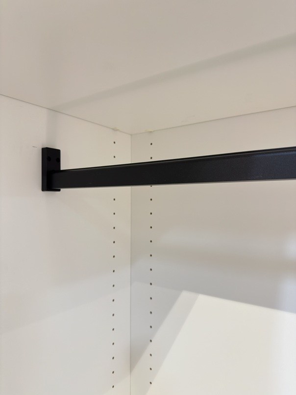 Matte Black Hanging Rod